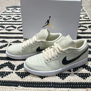 NIB Air Jordan 1 Low Coconut Milk